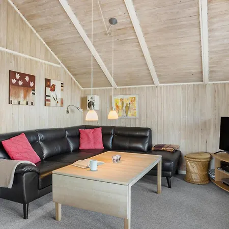 3 Bedroom Amazing In Tranekaer Nyaraló